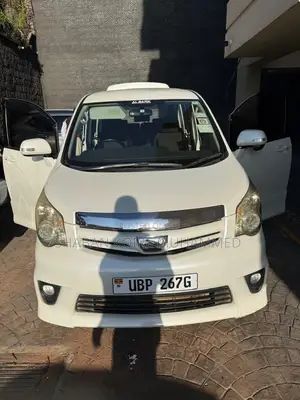 Toyota Noah 2010 White