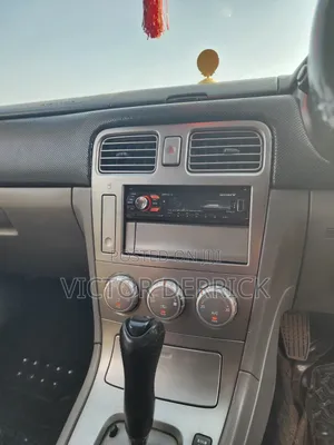 Subaru Forester Automatic 2005 Silver