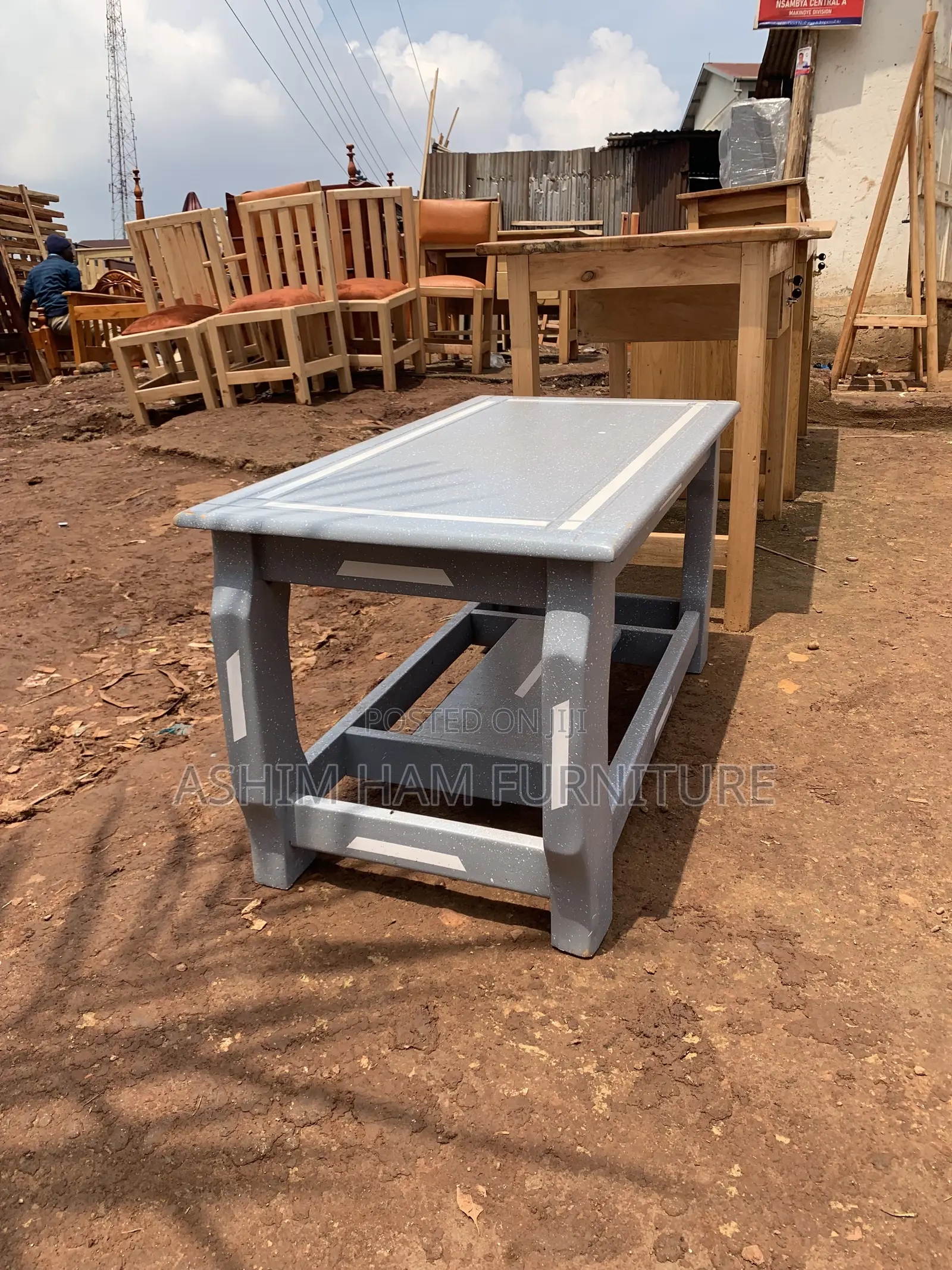 Traditional Home Tables