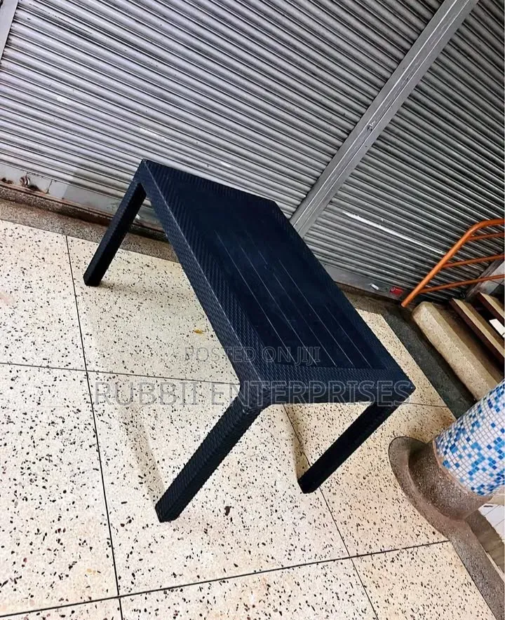 Rectangular Plastic Rattan Table.