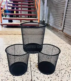 Black Metal Wire Mesh Waste Bin