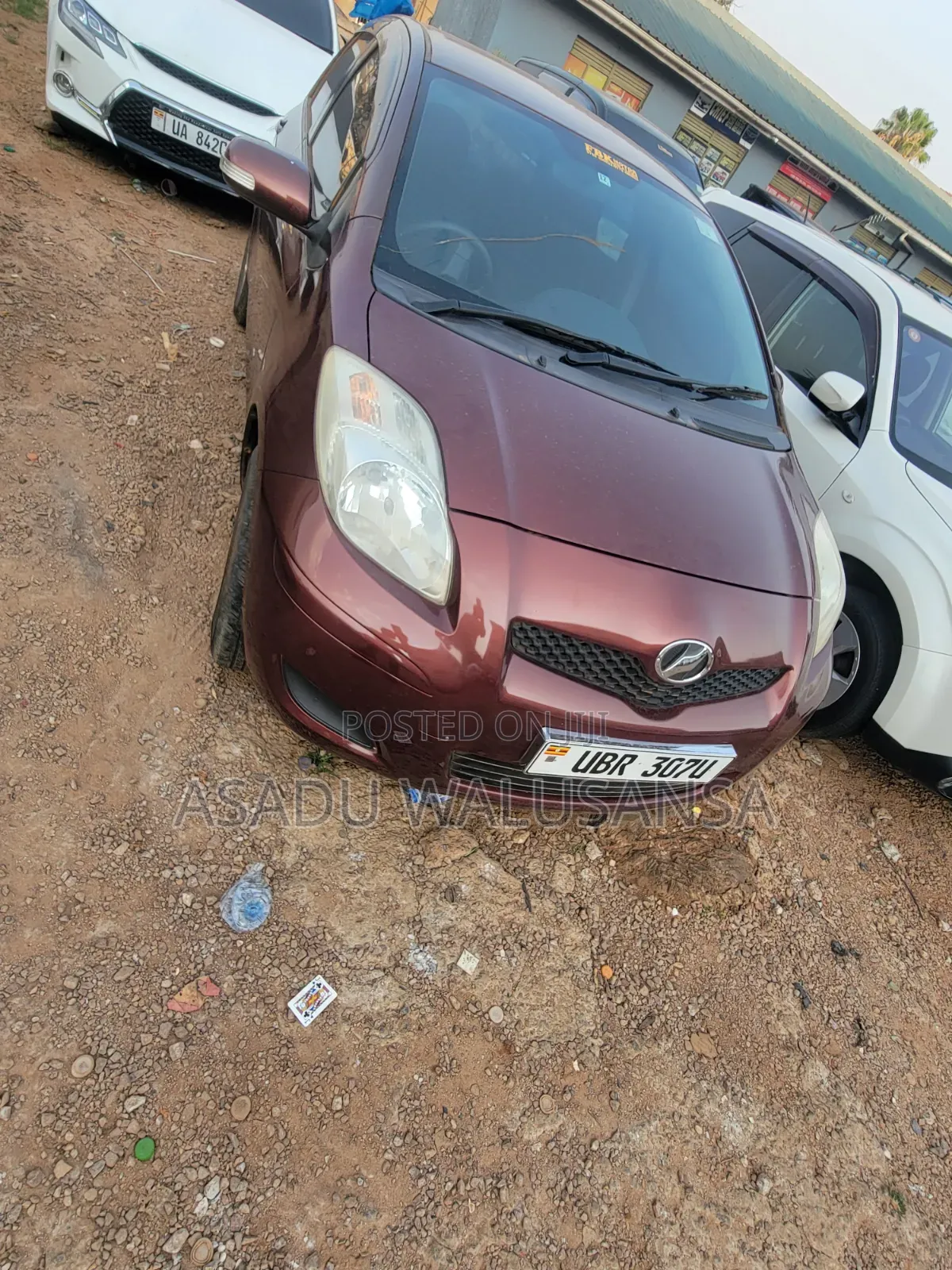 Toyota Vitz 2012 Maroon