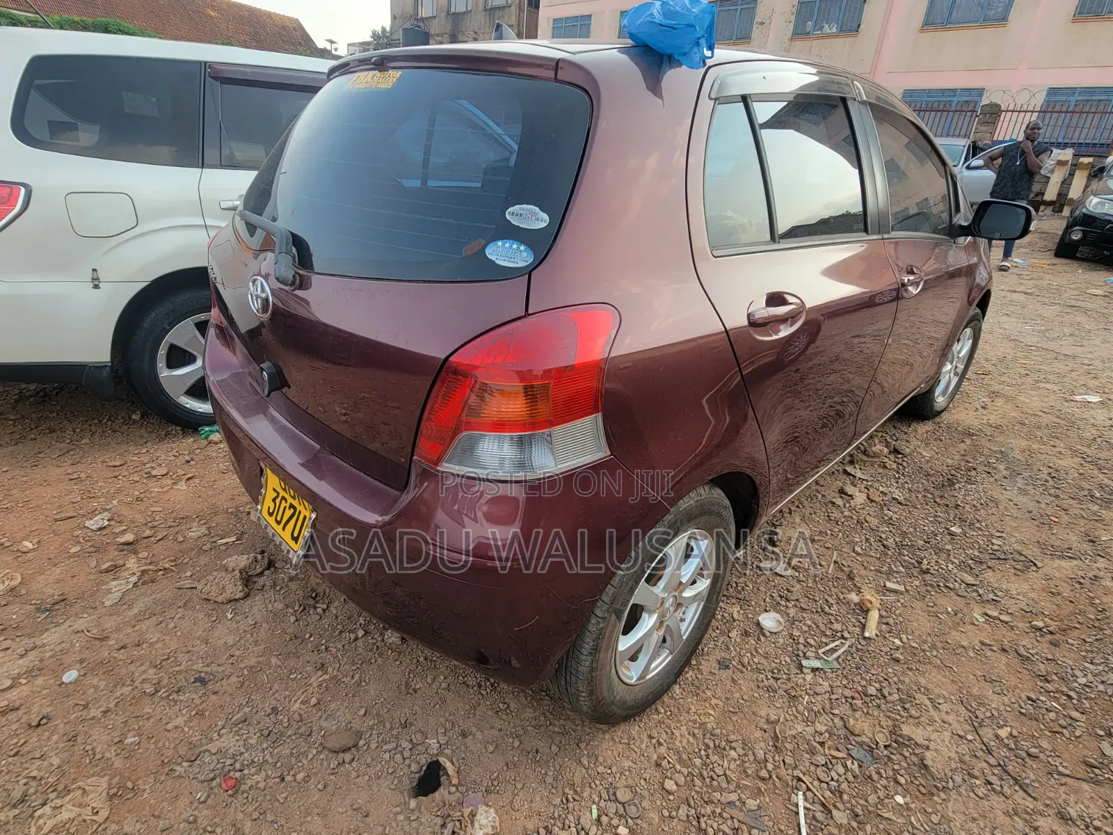 Toyota Vitz 2012 Maroon