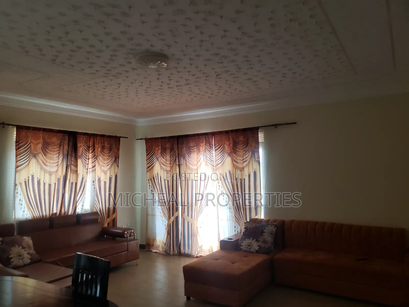 4bdrm Duplex in Wampewo Gayaza Rd 2M, Kawempe for rent