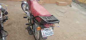Bajaj Boxer 2025 Red