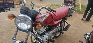Bajaj Boxer 2025 Red