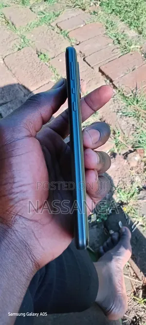 Sharp Aquos Zero 5G Basic 64 GB Black
