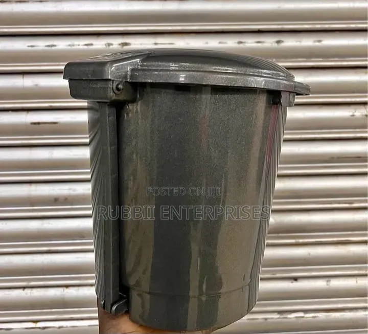 Plastic Pedal Bin 6L