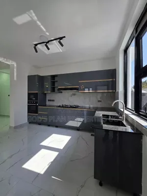 3bdrm Apartment in Kabalagala Estate, Central Division for rent