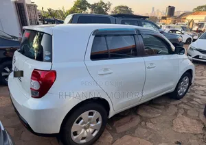 Toyota IST 2010 White