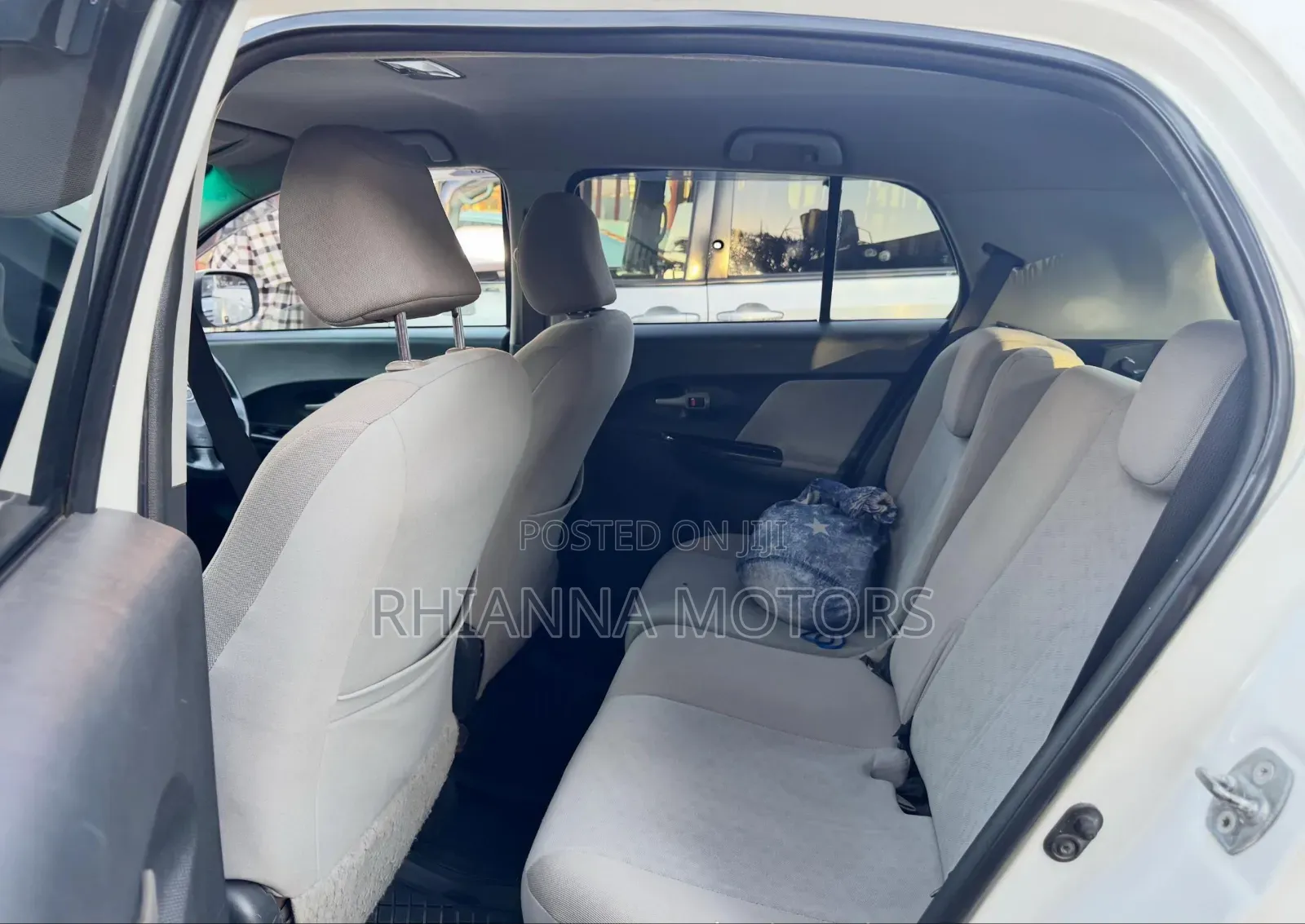Toyota IST 2010 White