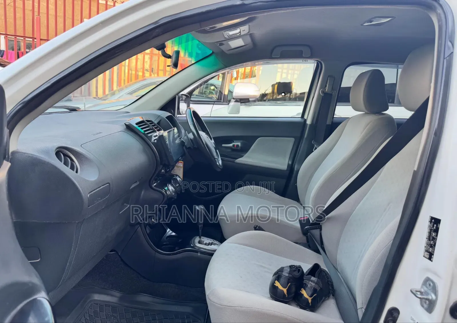 Toyota IST 2010 White