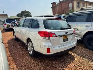 Subaru Outback 2012 White