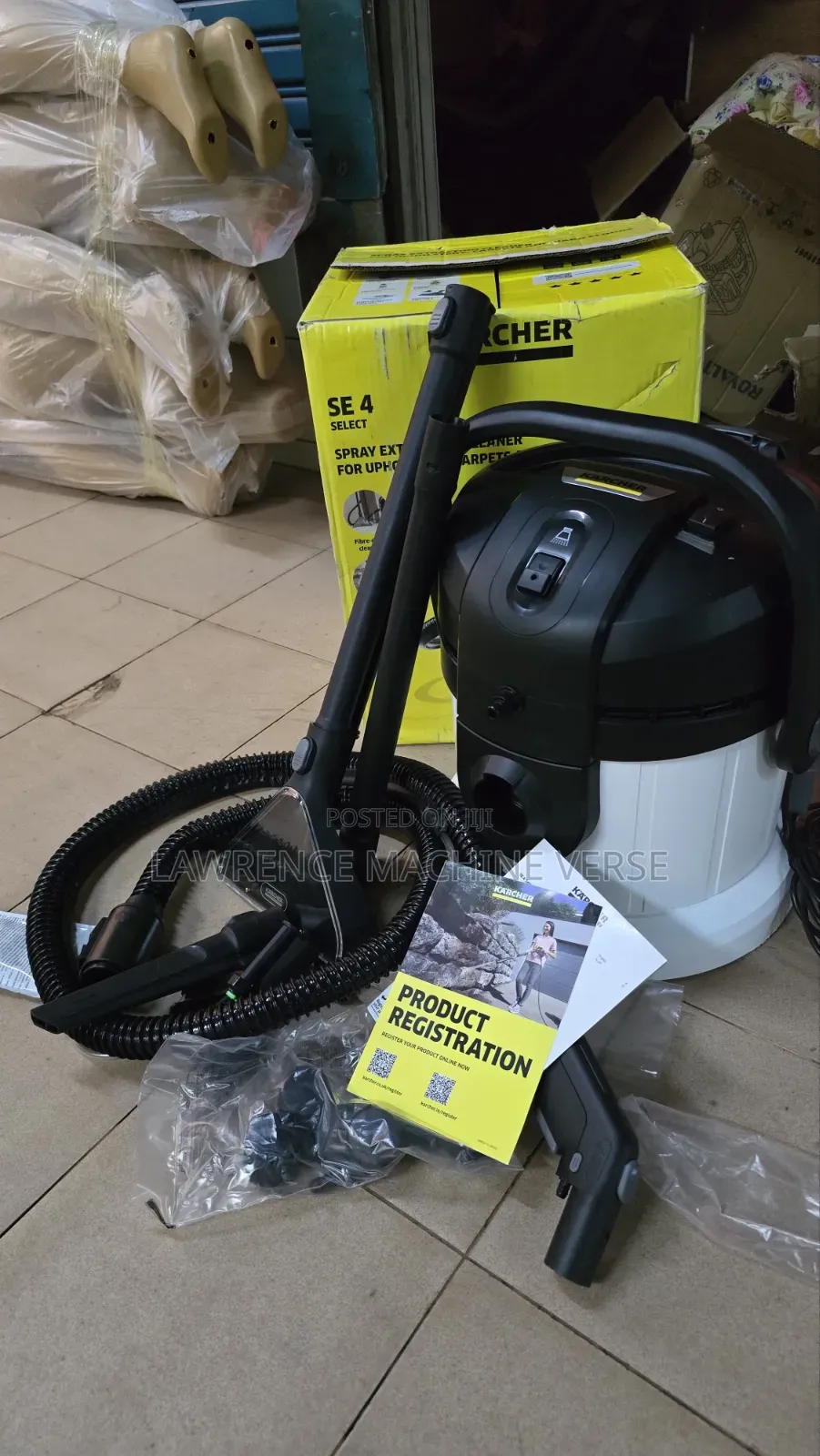 Spray Extraction Cleaner and Vacuuming Karcher
