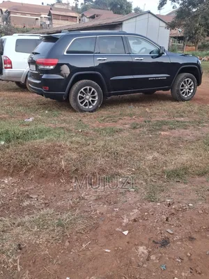 Jeep Cherokee Limited 4dr SUV 4WD (2.4L 4cyl 9A) 2015 Black
