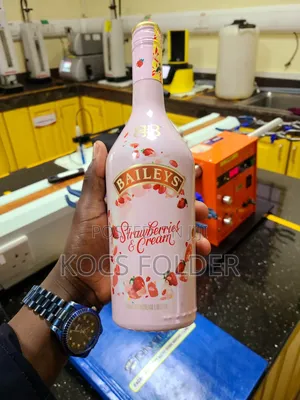BAILEYS Strawberry Cream