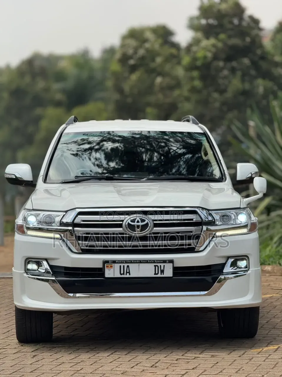 Toyota Land Cruiser Prado 2017 White