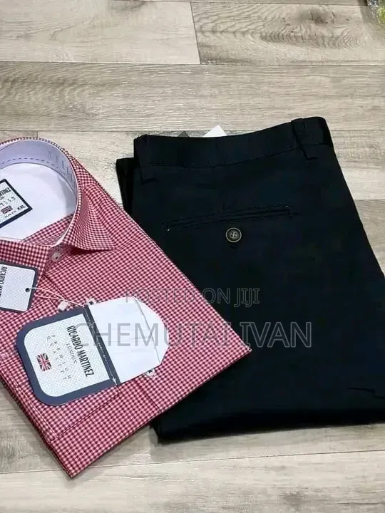2pcs Clothing Set{khaki Pant+shirt}