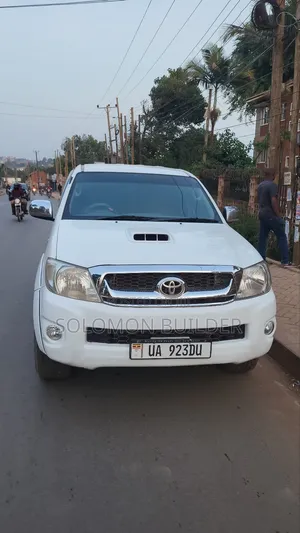 Toyota Hilux 2.5 D-4D Double Cab 2008 White