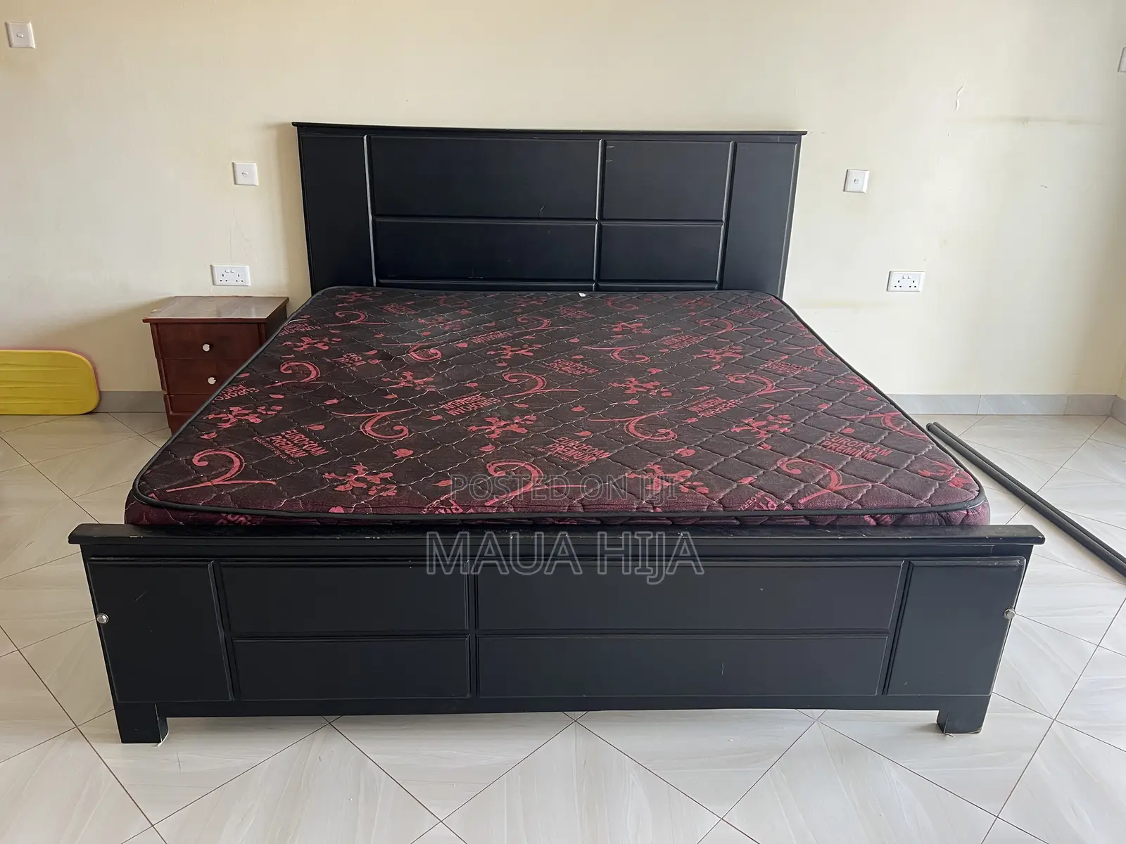 6*6 Black Bed and Durable Foam Matress Together