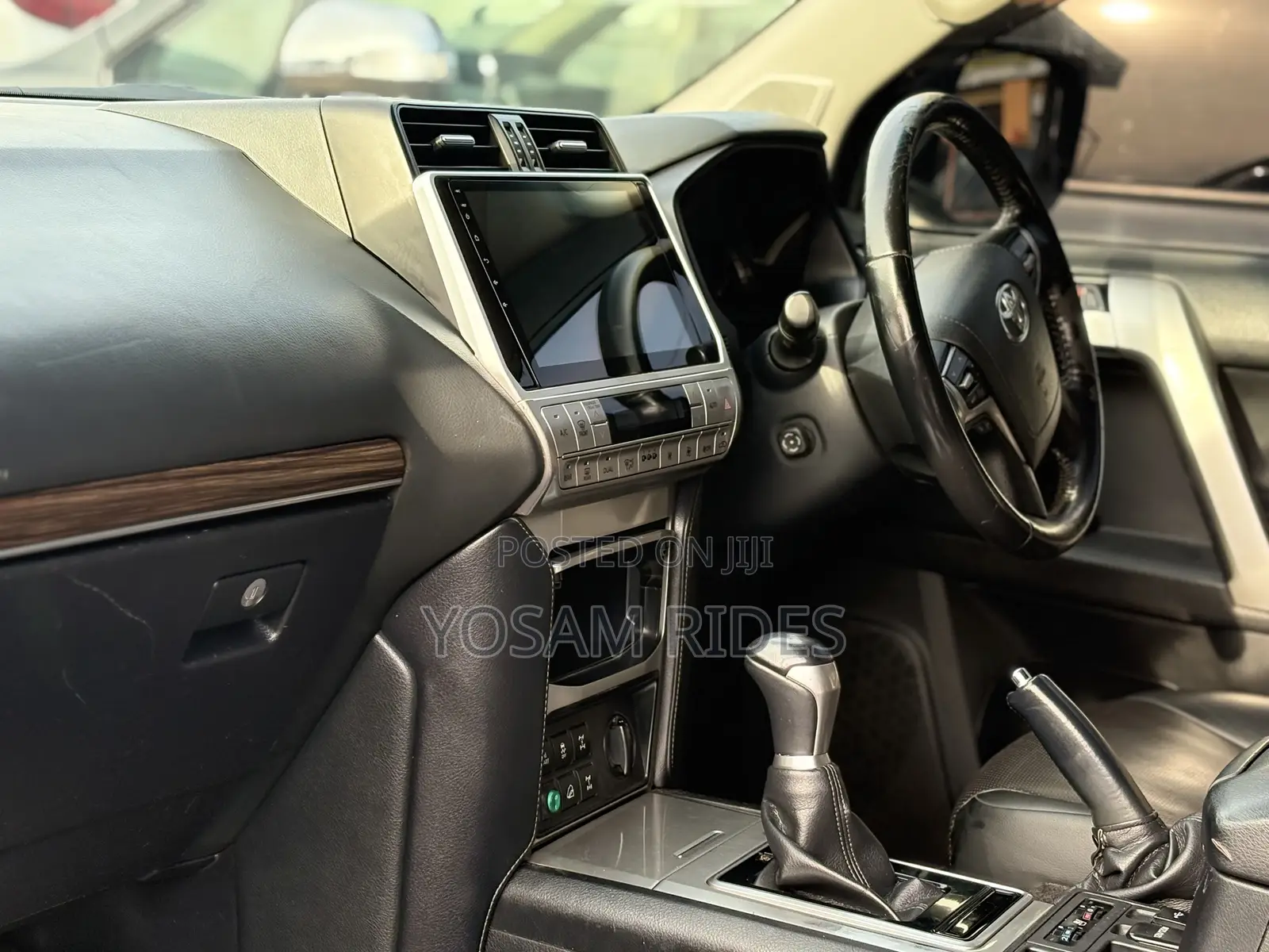 Toyota Land Cruiser Prado 2.8 2021 Gold
