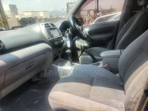 Toyota RAV4 2004 Blue