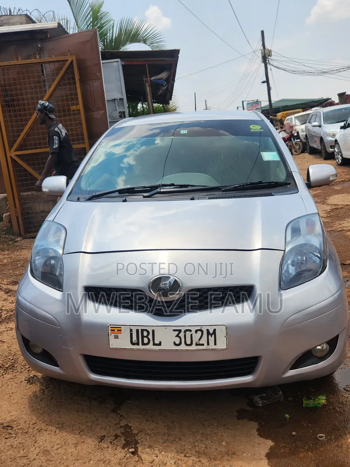 Toyota Vitz 2007 Silver