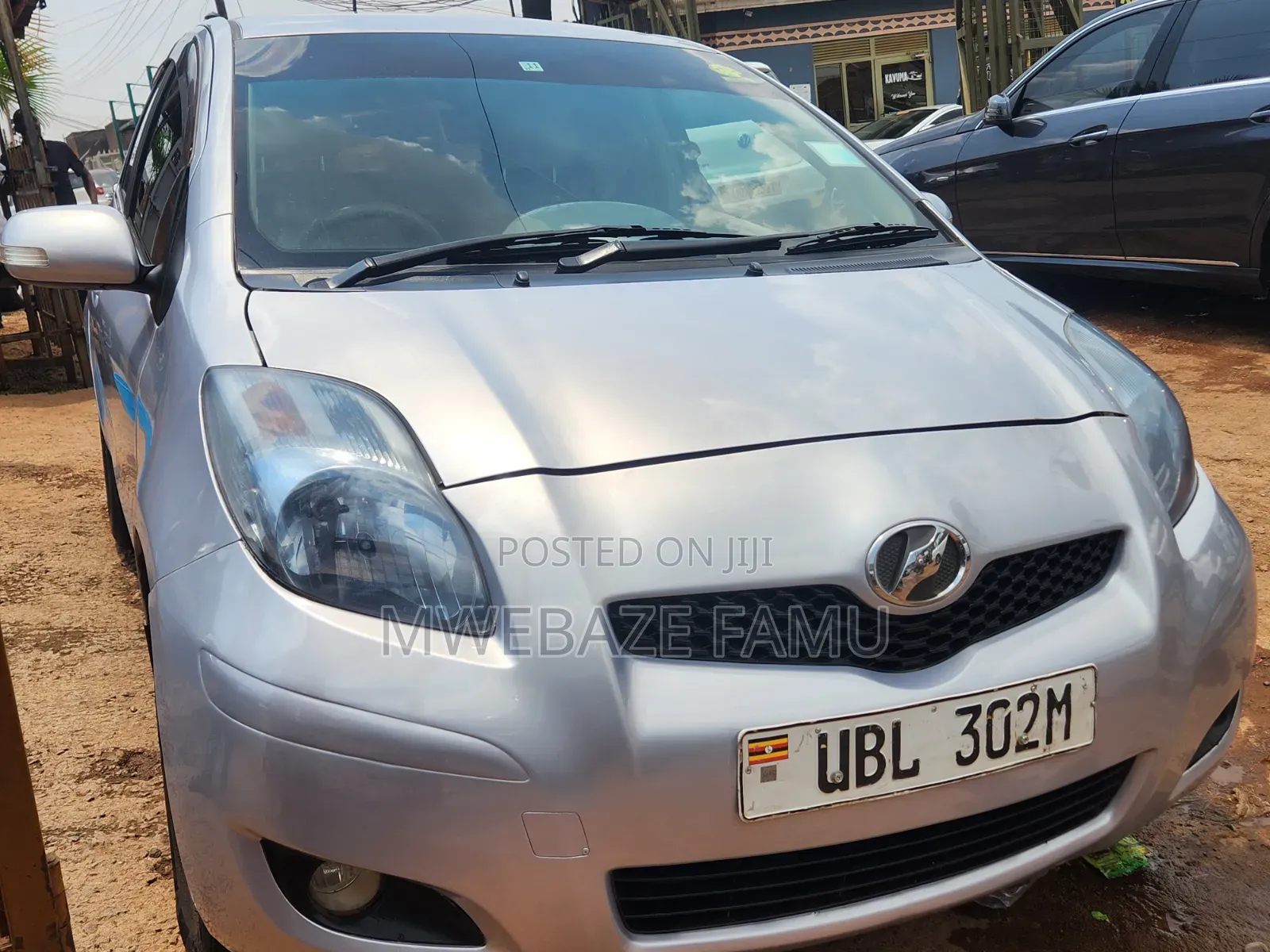 Toyota Vitz 2007 Silver