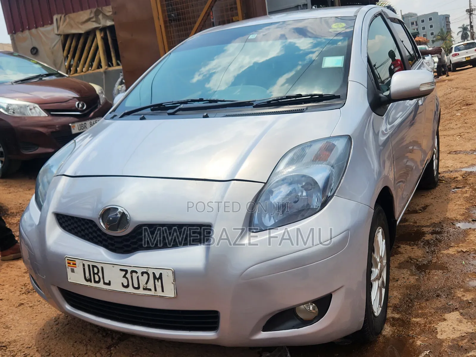 Toyota Vitz 2007 Silver