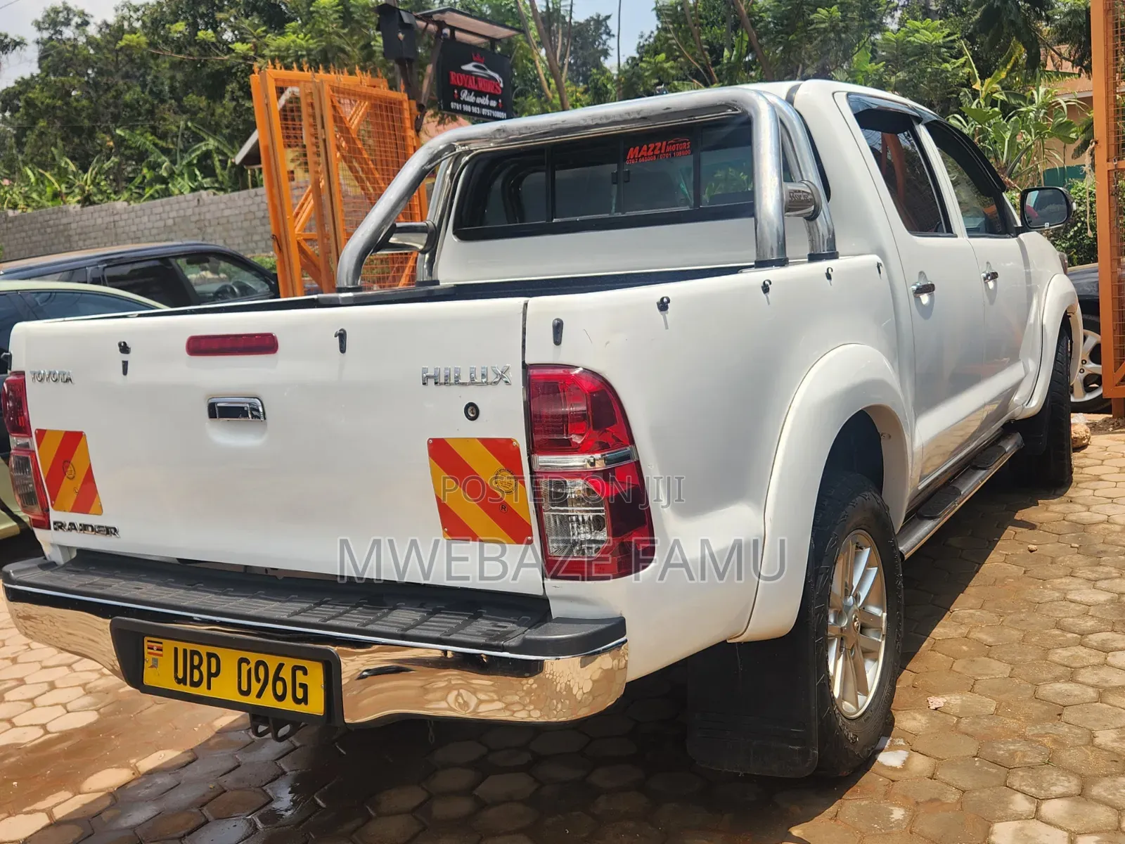 Toyota Hilux 2013 White