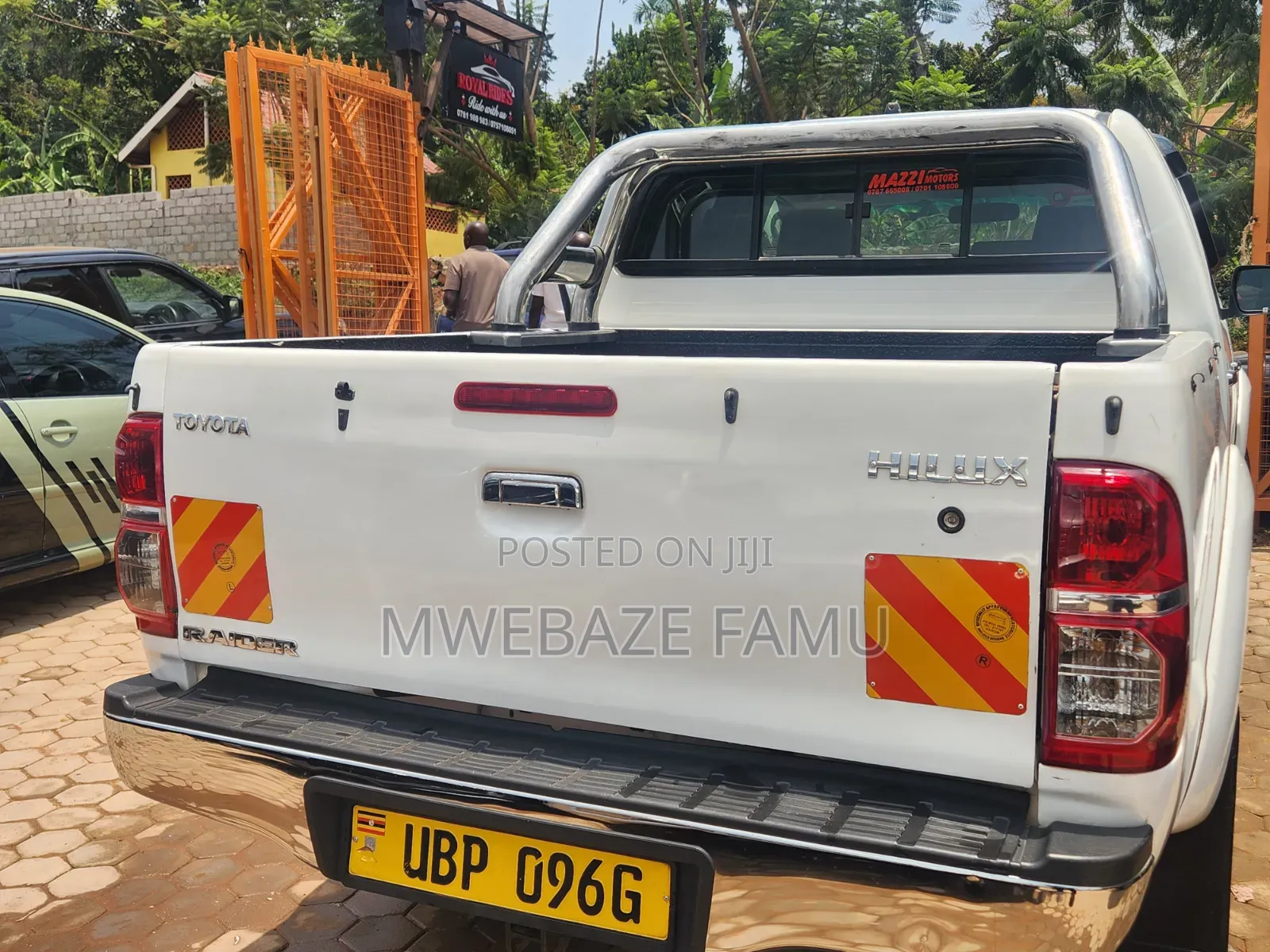 Toyota Hilux 2013 White