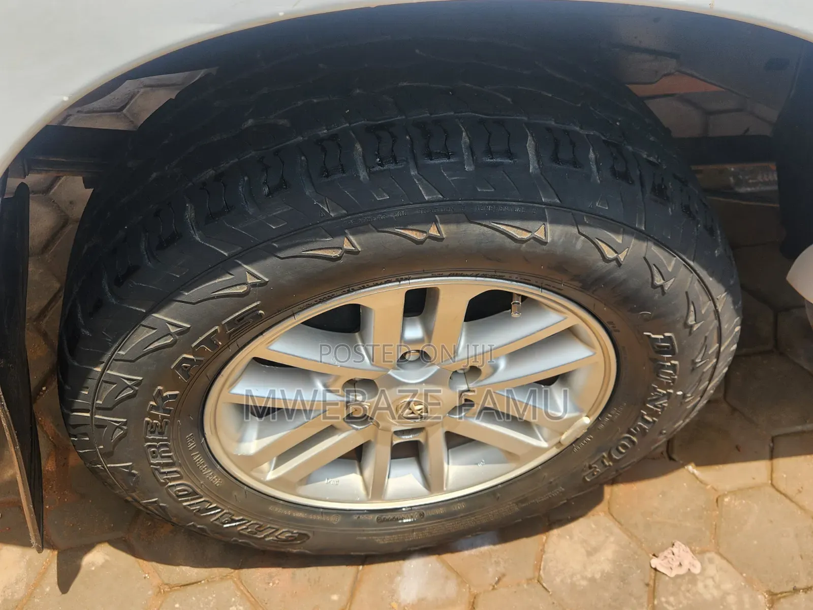Toyota Hilux 2013 White