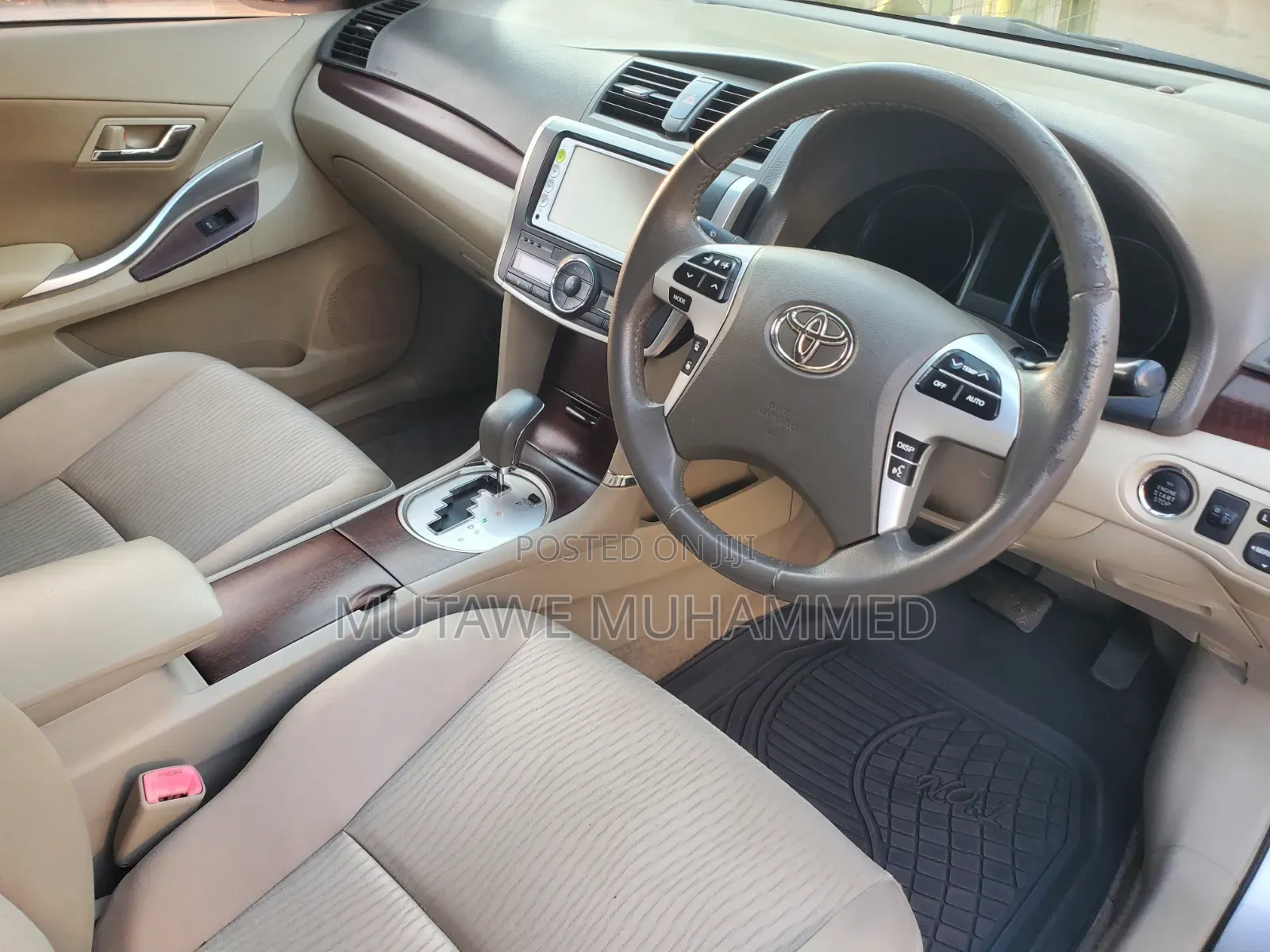 Toyota Premio 2012 Silver