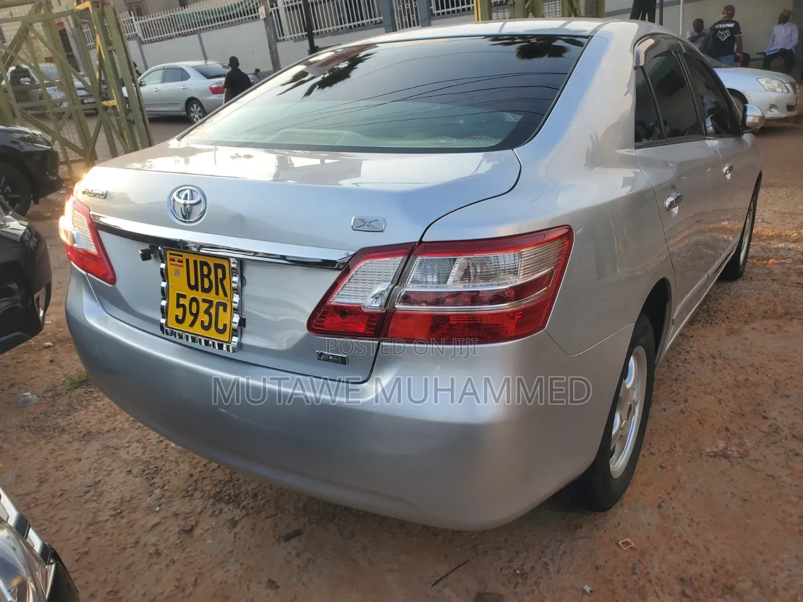 Toyota Premio 2012 Silver