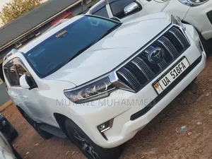 Toyota Land Cruiser Prado 2016 White