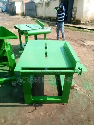 Circular Saw Machine