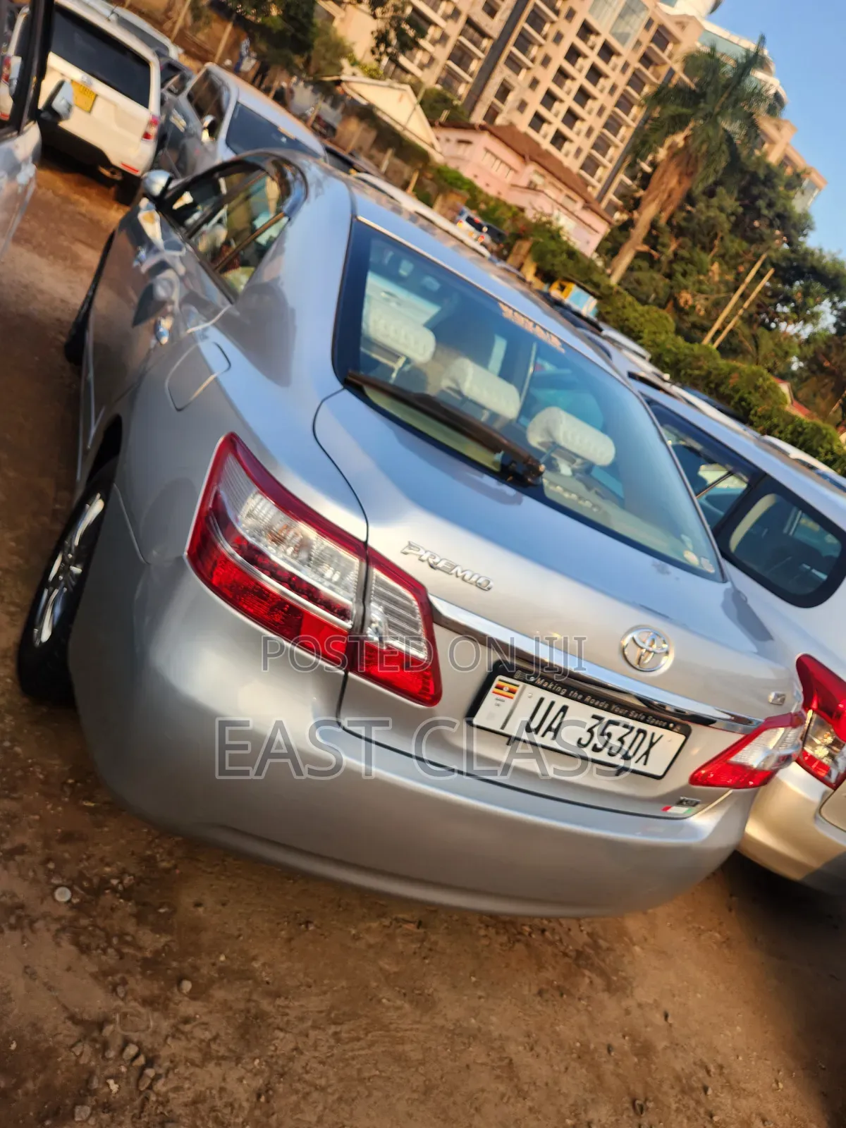 Toyota Premio 2012 Silver