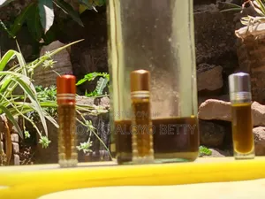 Naturally Cold Pressed Avocado Home Made Oil