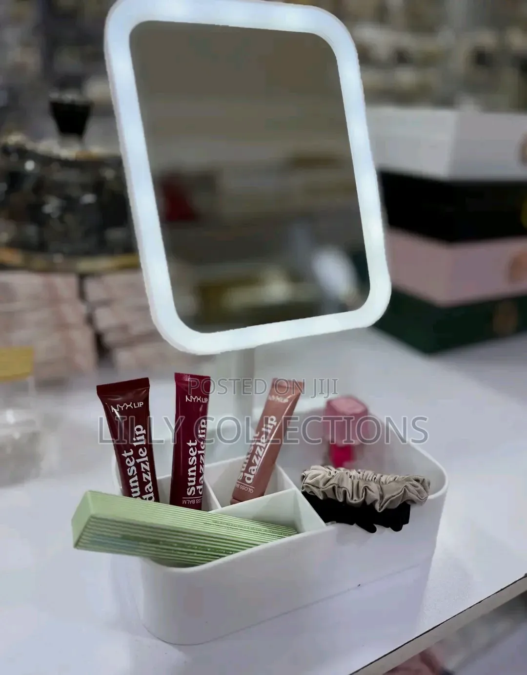 Rotating Costimetics Mirrors