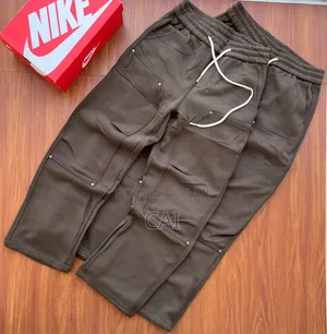 Casual Sho Relaxed-Fit Cargo or Utility Sweatpants