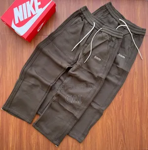 Casual Sho Relaxed-Fit Cargo or Utility Sweatpants