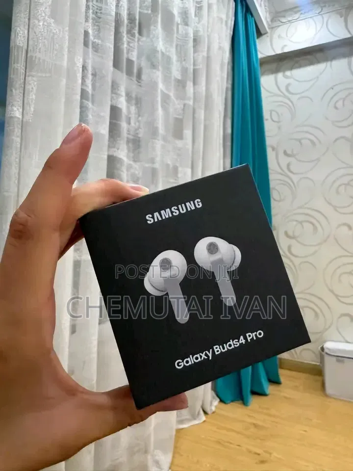 True Wireless Earbuds Samsung Galaxy Buds 4 Pro