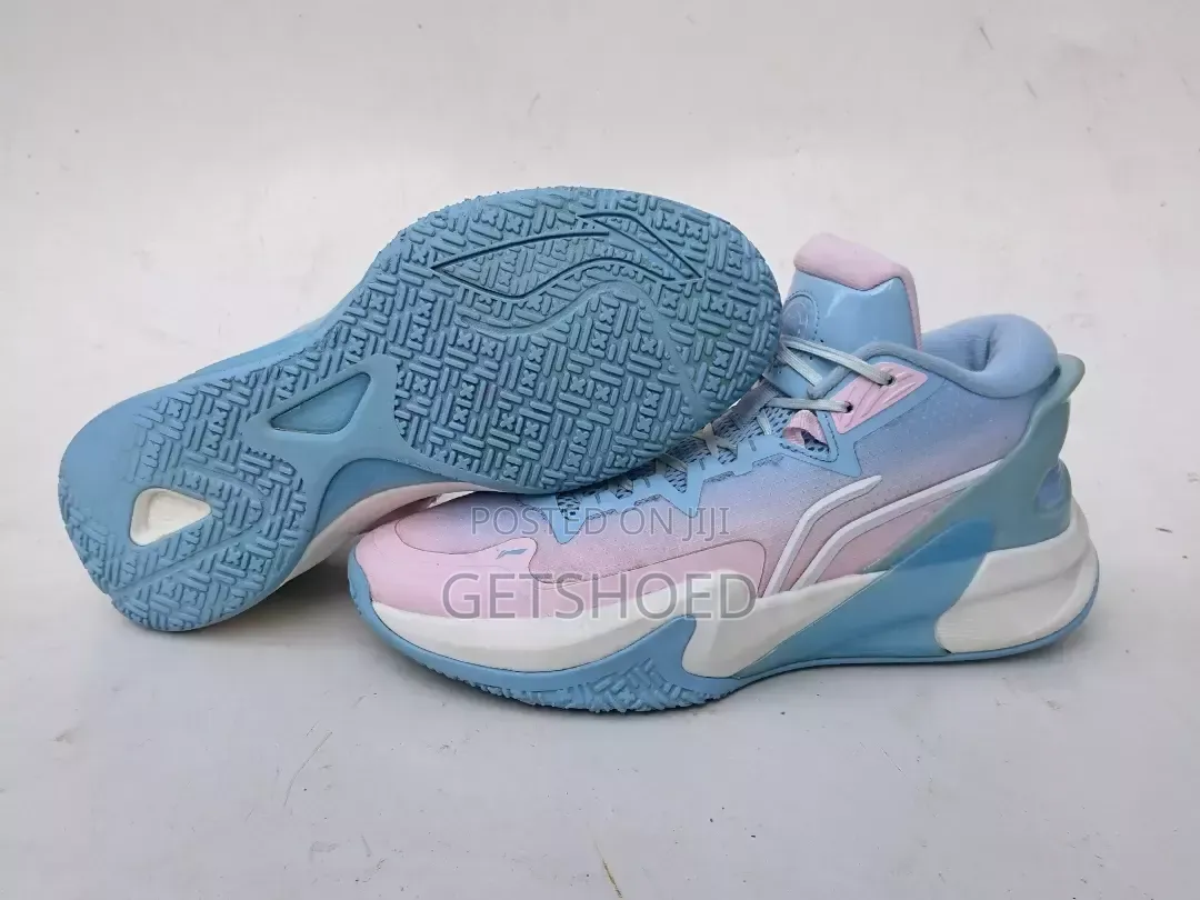 Li-Ning Size 43eur/8.5uk/9.5us Available Halla