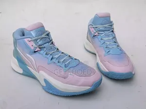 Li-Ning Size 43eur/8.5uk/9.5us Available Halla