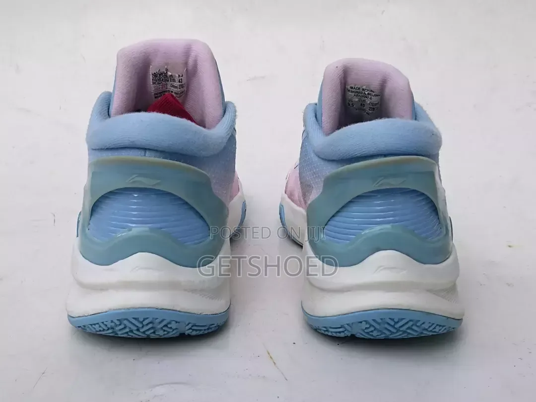 Li-Ning Size 43eur/8.5uk/9.5us Available Halla