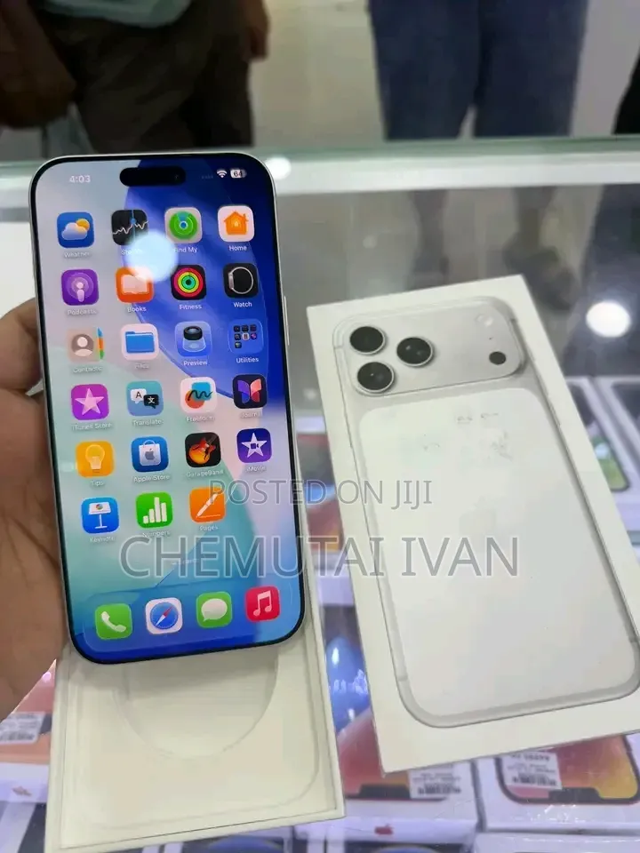 New Apple iPhone 17 Pro Max 256 GB Silver