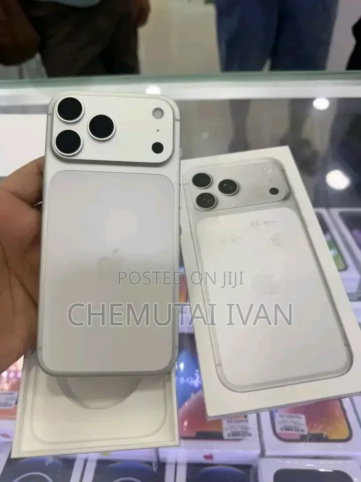 New Apple iPhone 17 Pro Max 256 GB Silver