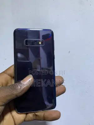Samsung Galaxy S10e 128 GB Black