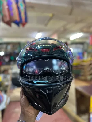 LVcool Carbon-Fiber Full-Face Motorcycle Helmet