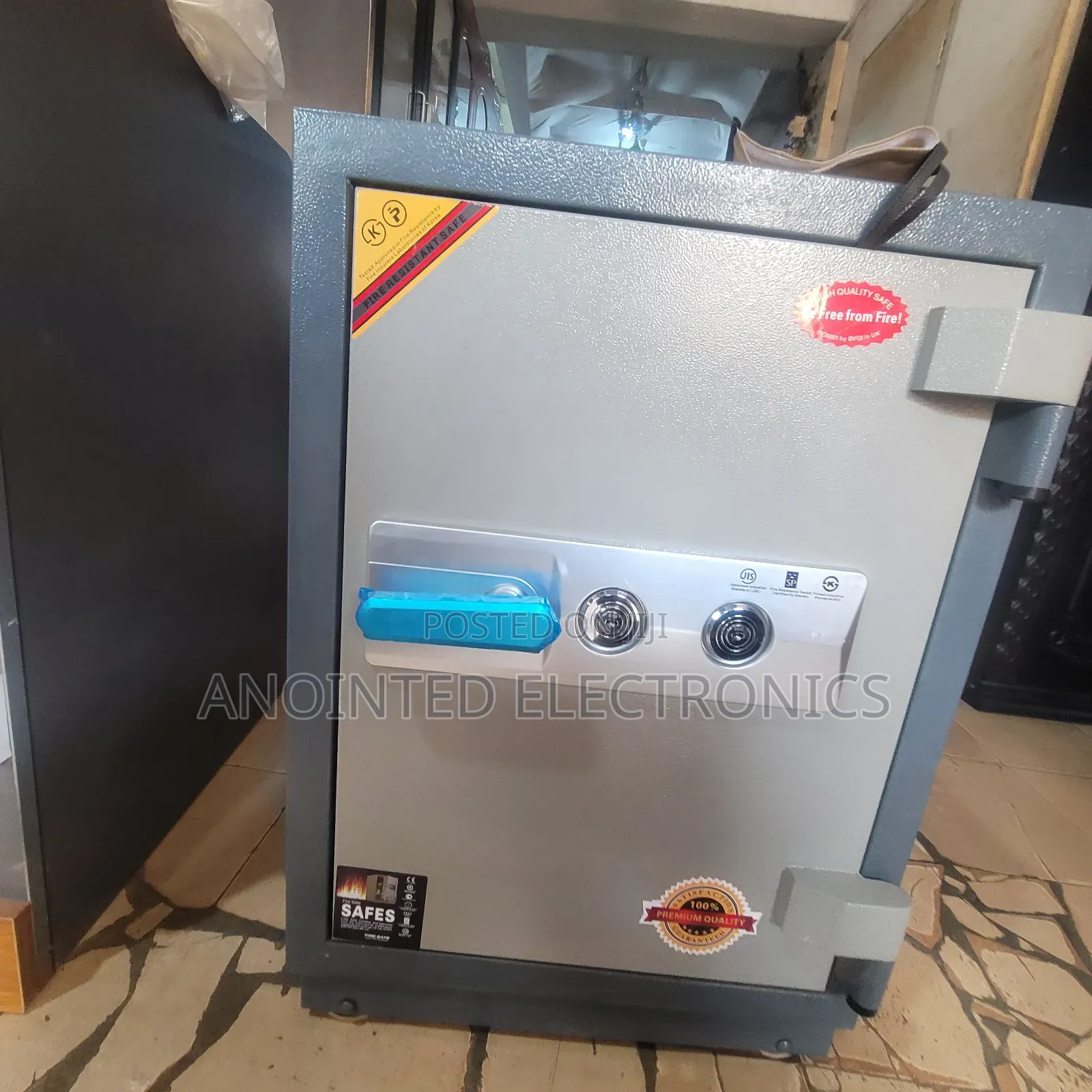 Safe Box Available